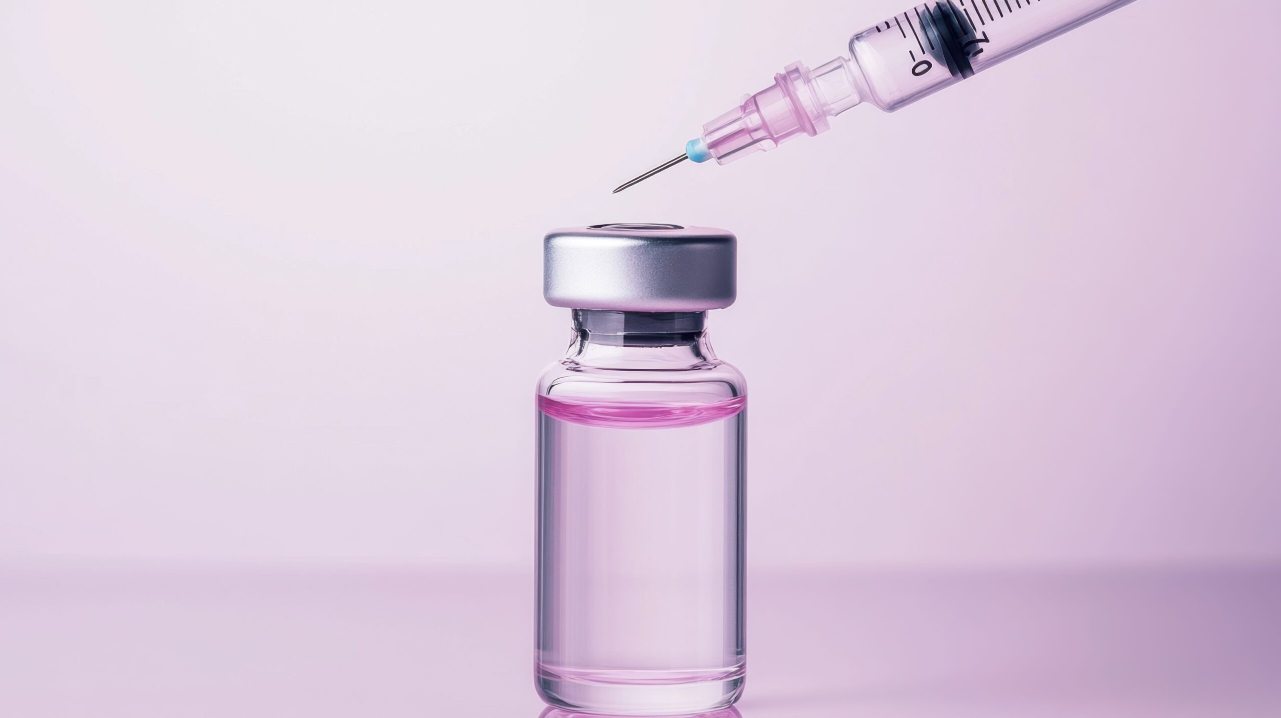 Botulinumtoxin-Ampulle – klassische Faltenbehandlung in der Praxis