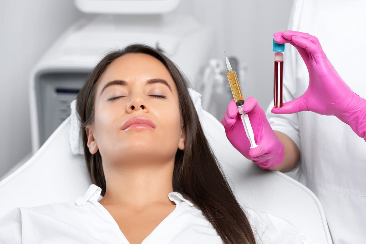 Blutabnahme im Labor zur Bestimmung von Hormonwerten