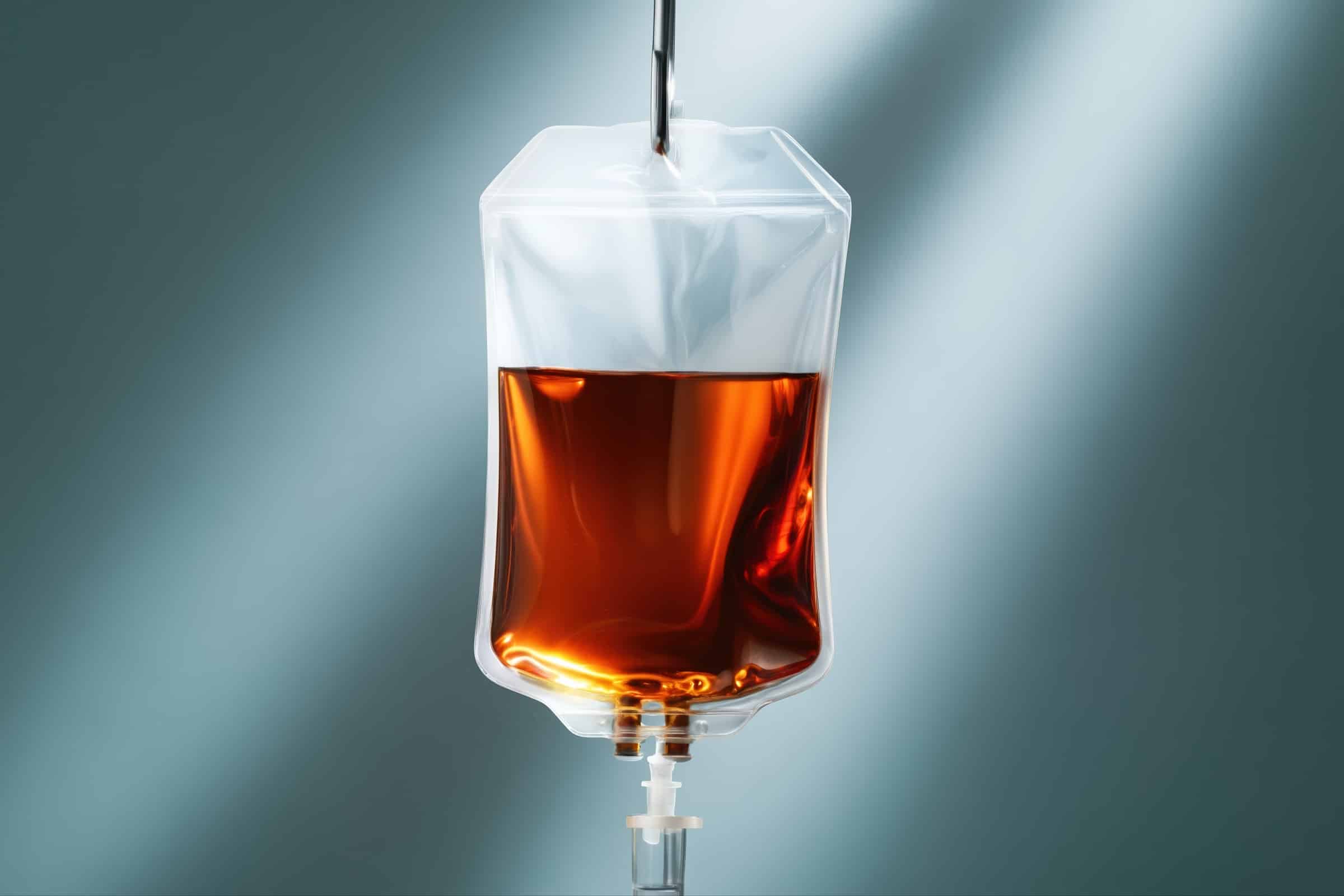 Infusionsbeutel mit eisenhaltiger Lösung für eine Eiseninfusion