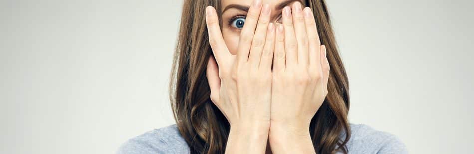 Oftmals geht die Agoraphobie so weit, dass Betroffene ihr Zuhause nicht mehr verlassen können.