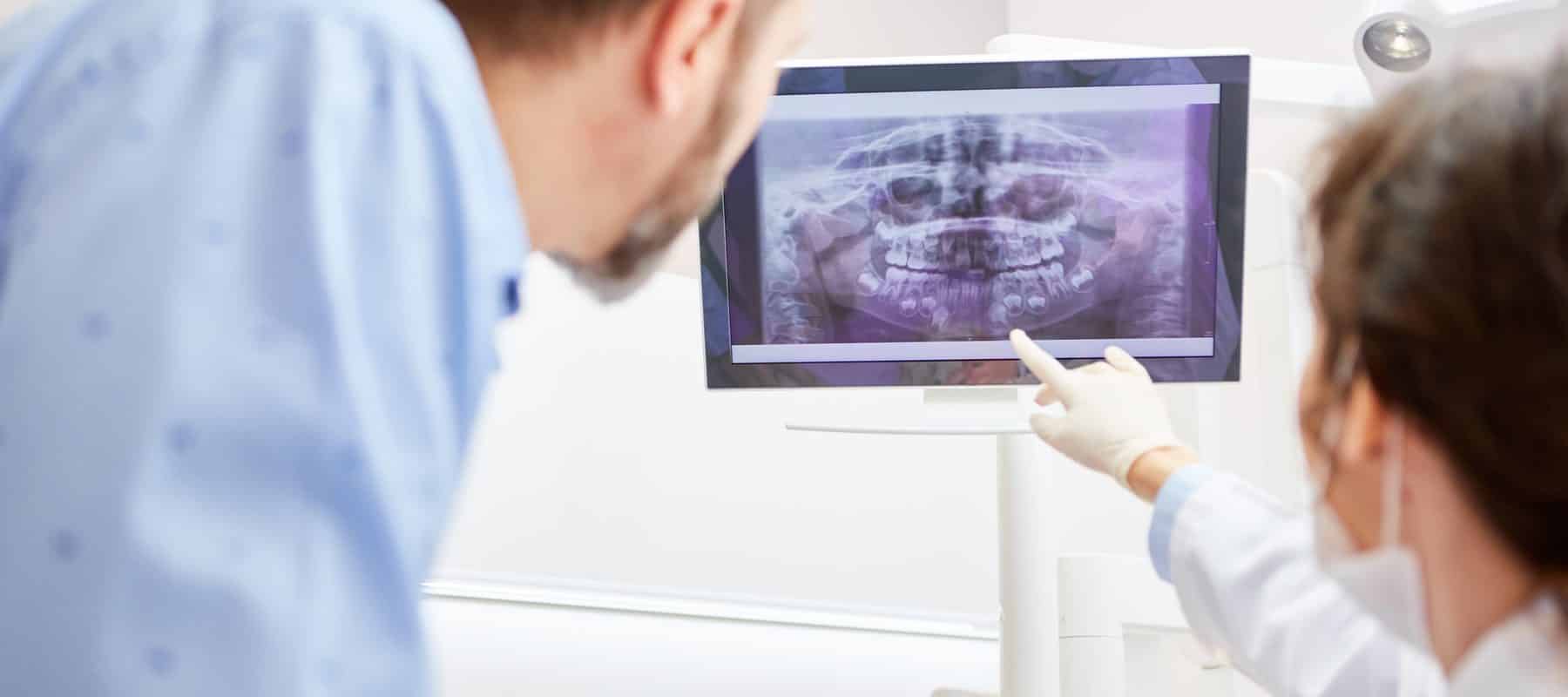 3D Röntgen DVT - Moderne Zahnarztpraxis mit digitaler Diagnostik