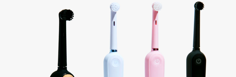 Die meisten elektrischen Zahnbürsten sind mit einem Timer ausgestattet, der die korrekte Putzzeit vorgibt.
