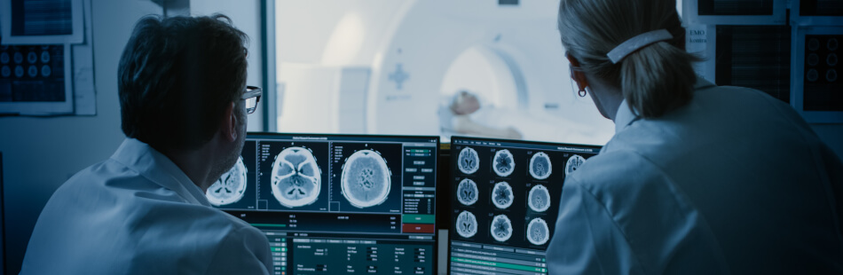 Ein CT kann zur Diagnose und Untersuchung von verschiedenen medizinischen Problemen verwendet werden.
