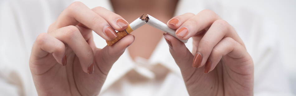 Verzichte auf Rauchen! Diese Angewohnheit ist für Deine Lungen extrem schädlich.