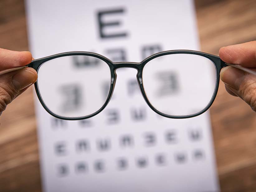 Die Gleitsichtbrille – alles, was Du darüber wissen musst
