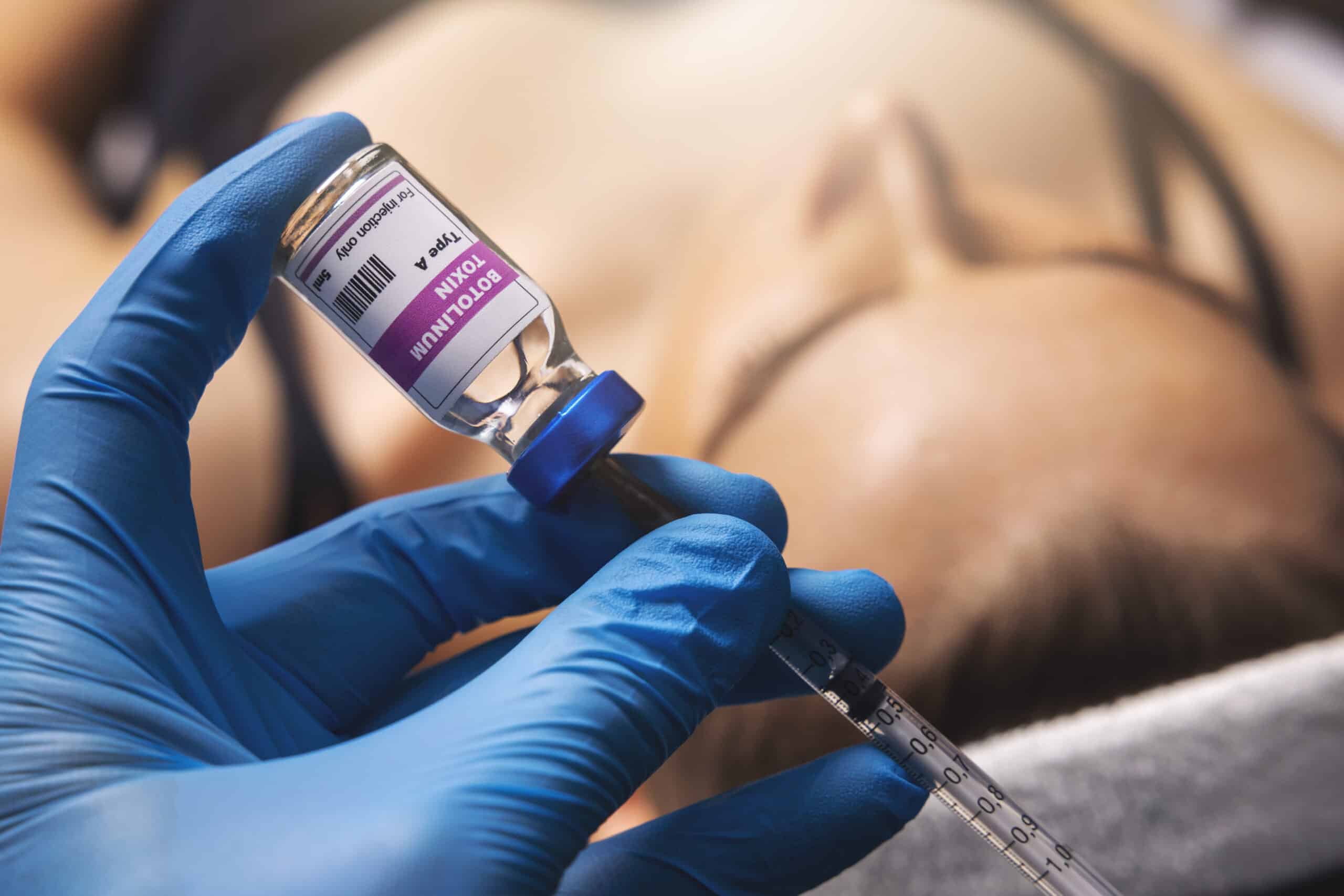 Wer darf Botox und Filler spritzen?