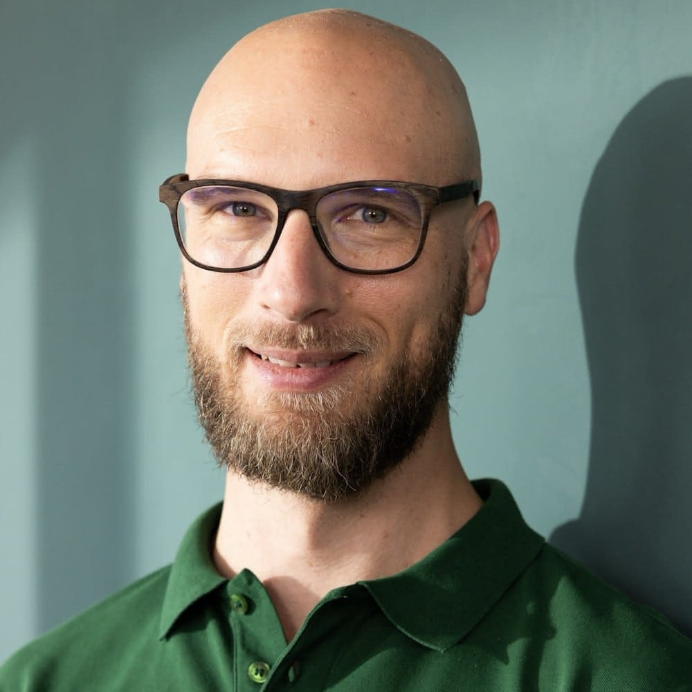 Dr. med. Julius Henne
